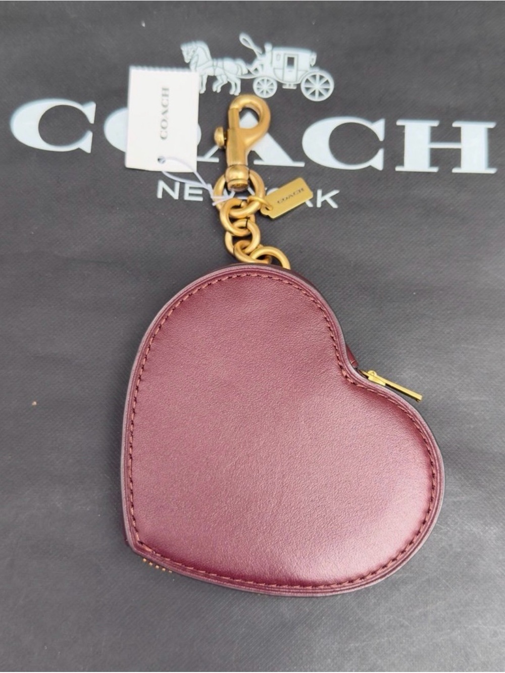 ♥️New Coach Heart Bag Charm in Merlot (Sold Out Online) - Picture 2 of 5
